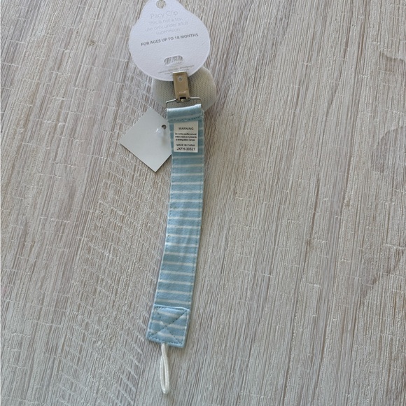 Baseball Pacifier Clip - Picture 3 of 3